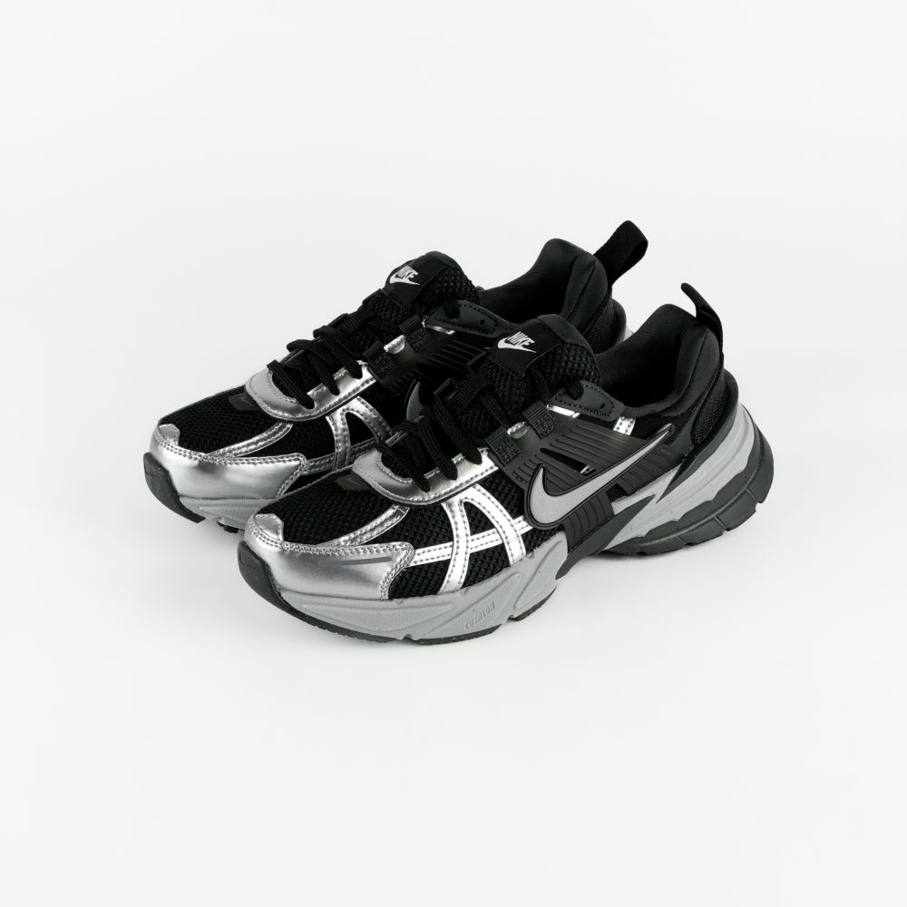 Кросівки жіночі Nike V2k Run (FD0736-005)