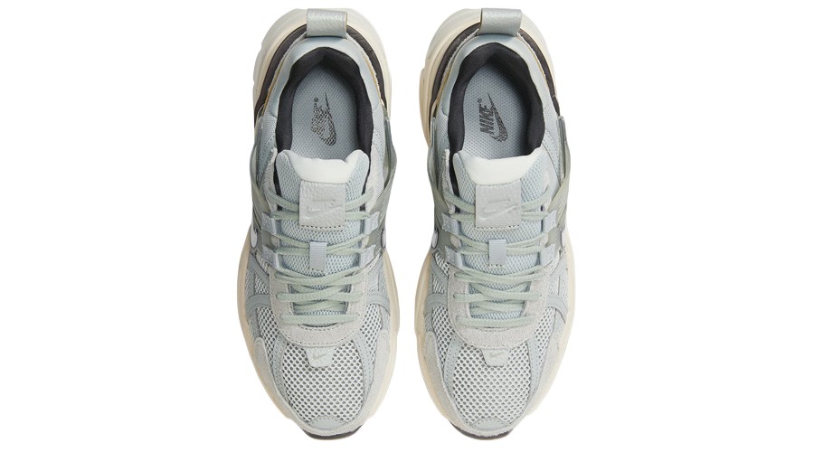 Кросівки жіночі Nike V2k Run (FN6703-003)