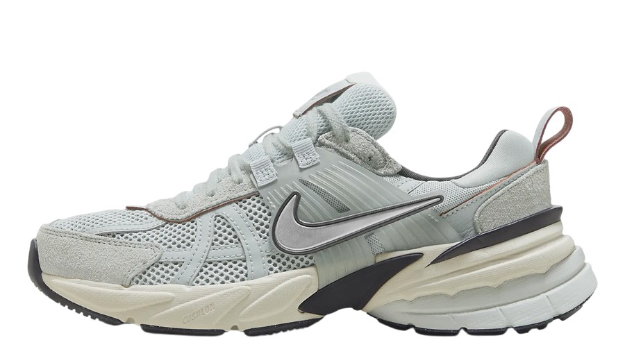 Кросівки жіночі Nike V2k Run (FN6703-003)