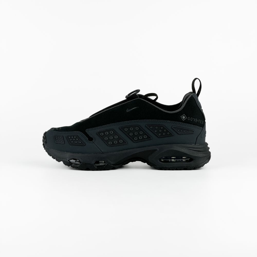 Кросівки жіночі Nike Air Max Sndr Gore-Tex (FZ4238-001)