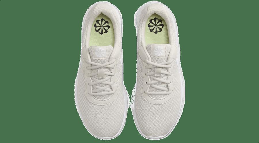 Кросівки жіночі Nike Tanjun Shoes Beige (DJ6257-106)
