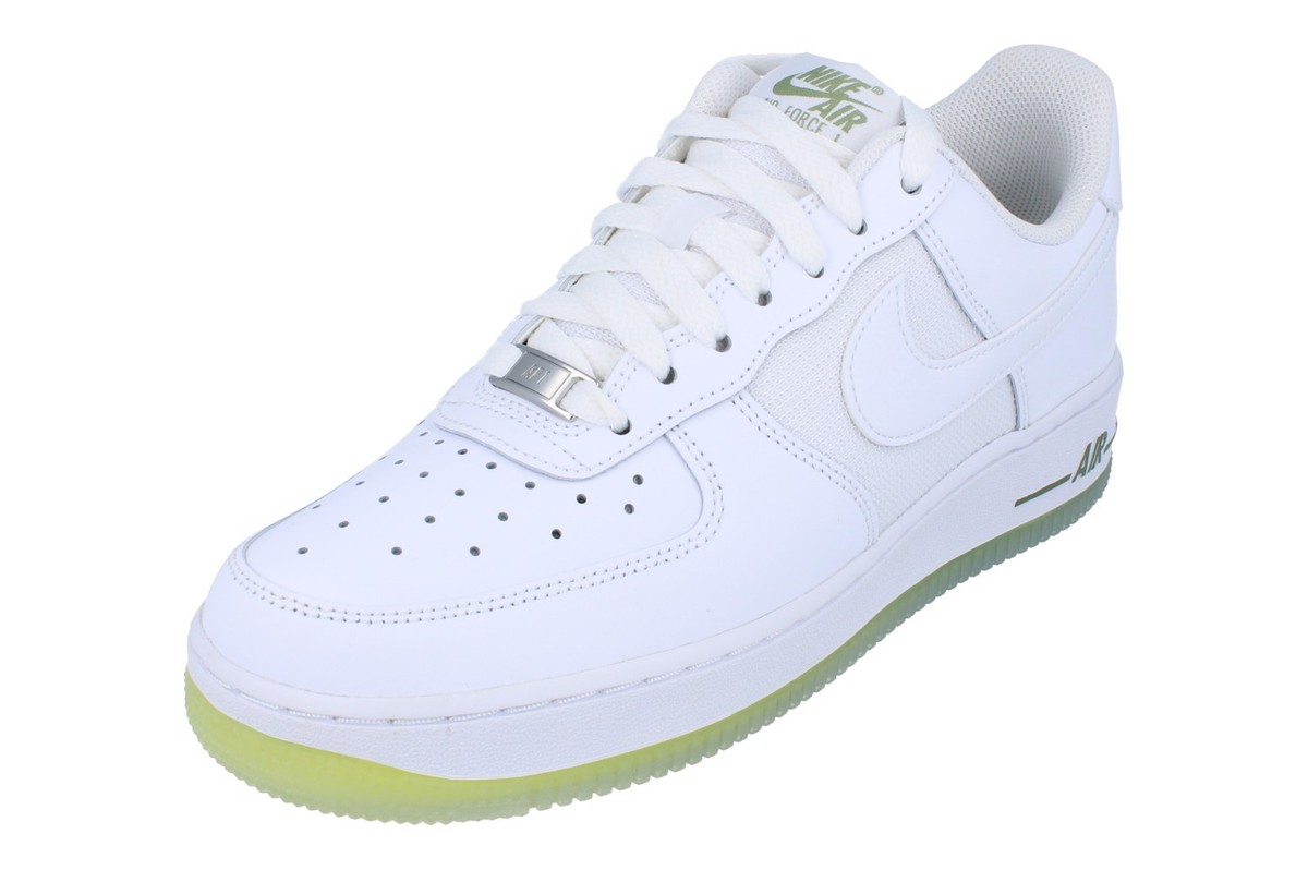 Кросівки чоловічі Nike Air Force 1 07 (HM0941-100)