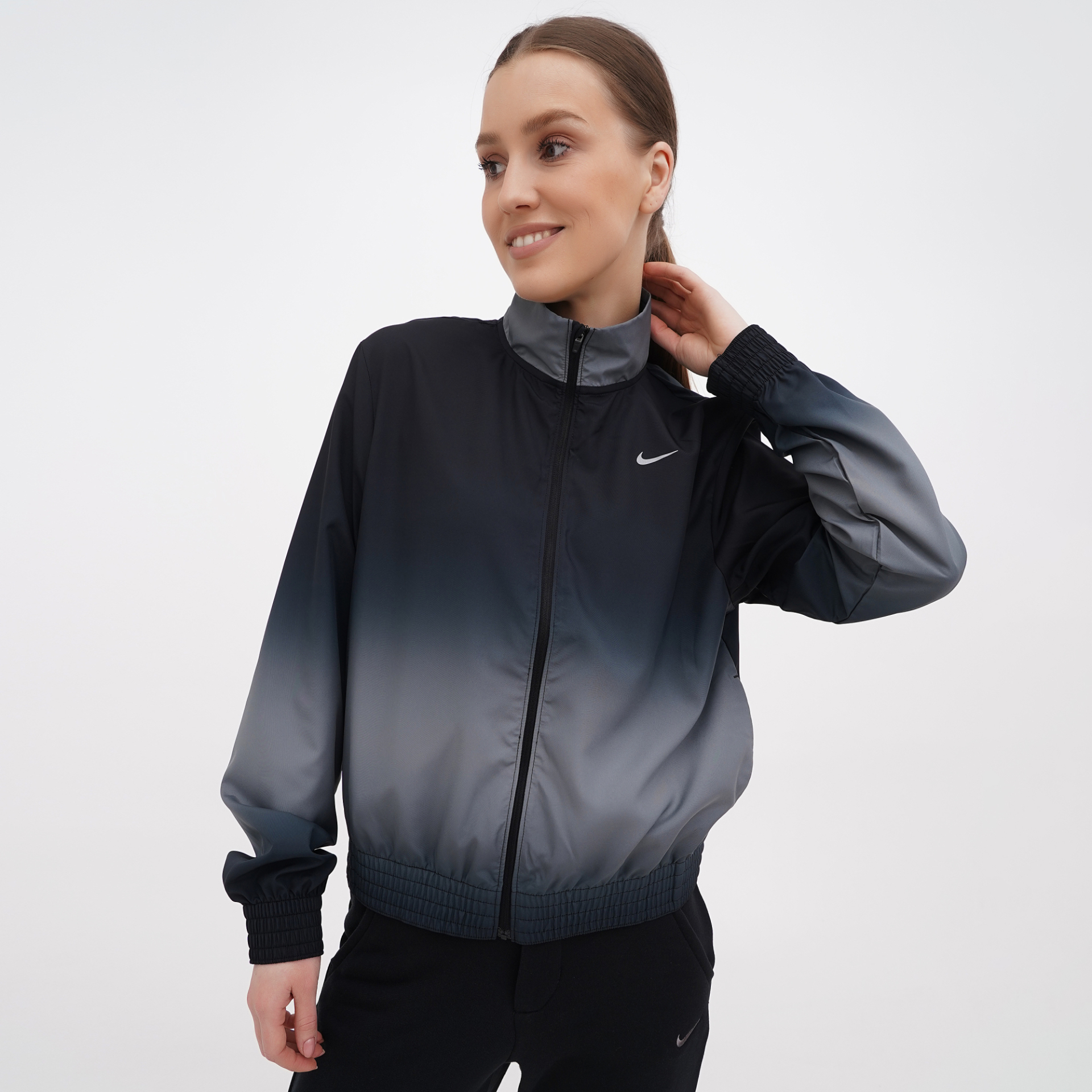 Вітровка жіноча Nike Swsh Run Prnt Jkt (DX1039-010)