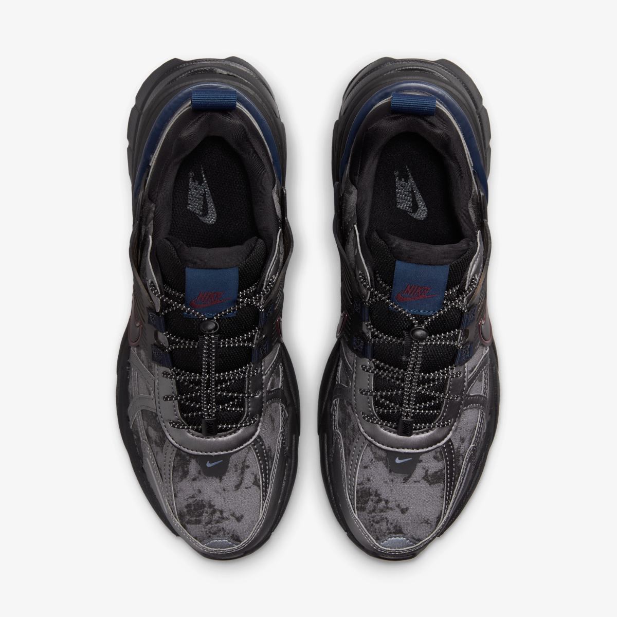 Кросівки жіночі Nike V2k Run (HQ4053-001)