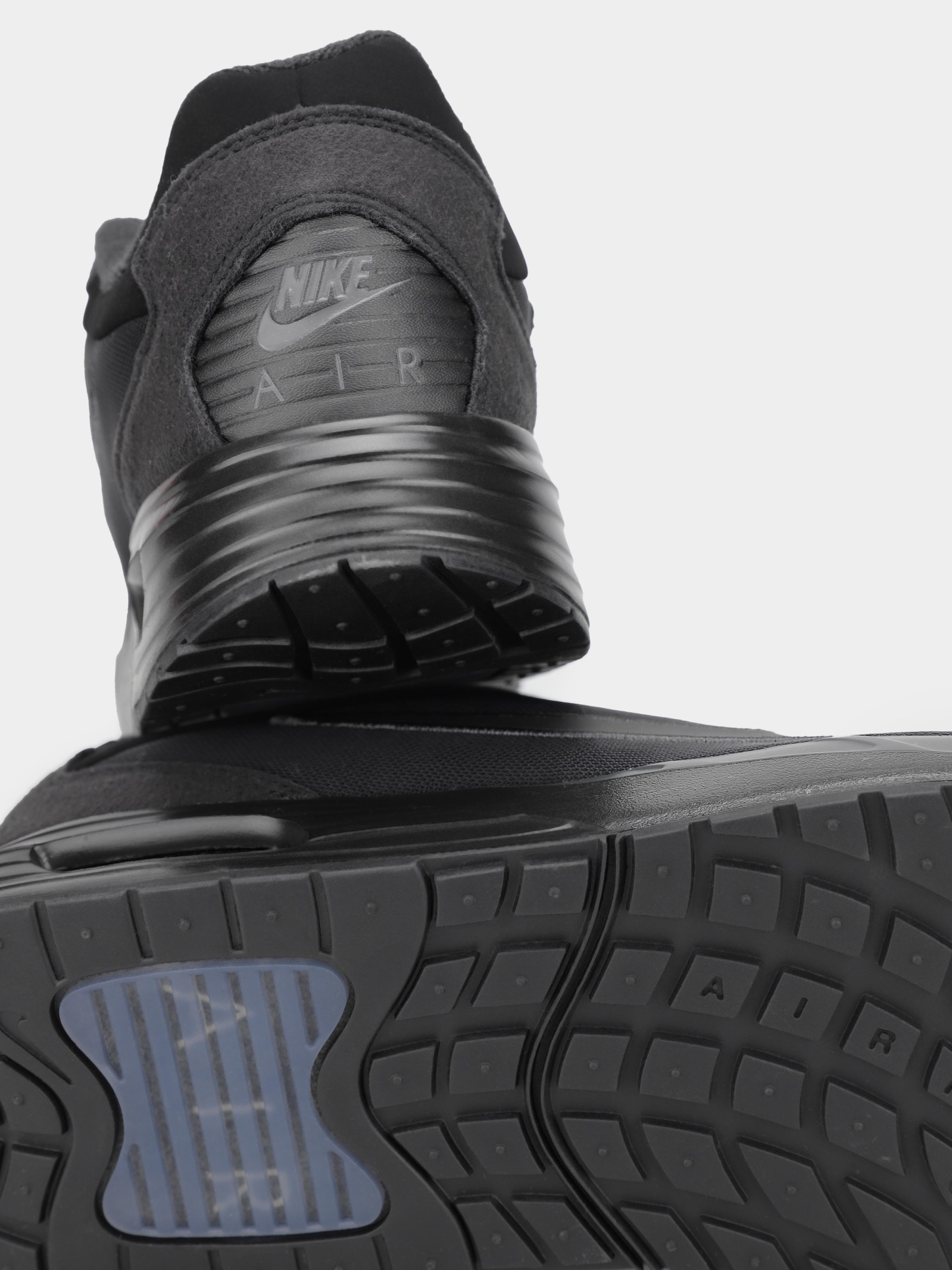 Кросівки чоловічі Nike Air Max Solo (DX3666-010)