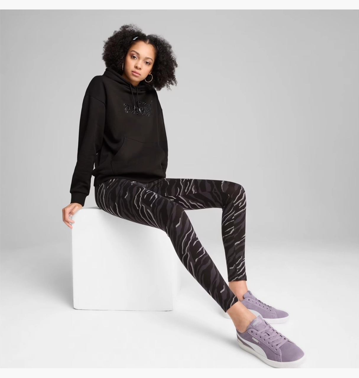 Кофта жіночі Puma Ess+ Animal Hoodie Black (681492-01)