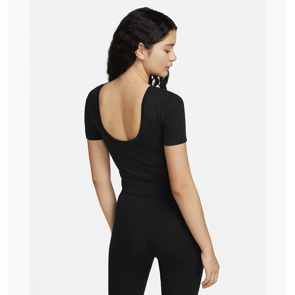 Футболка жіноча Nike Sportswear Chill Knit Tight Scoop (FN3664-010)