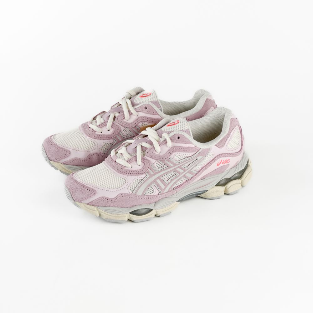 Кросівки жіночі Asics Gel Nyc (1203A383-106)