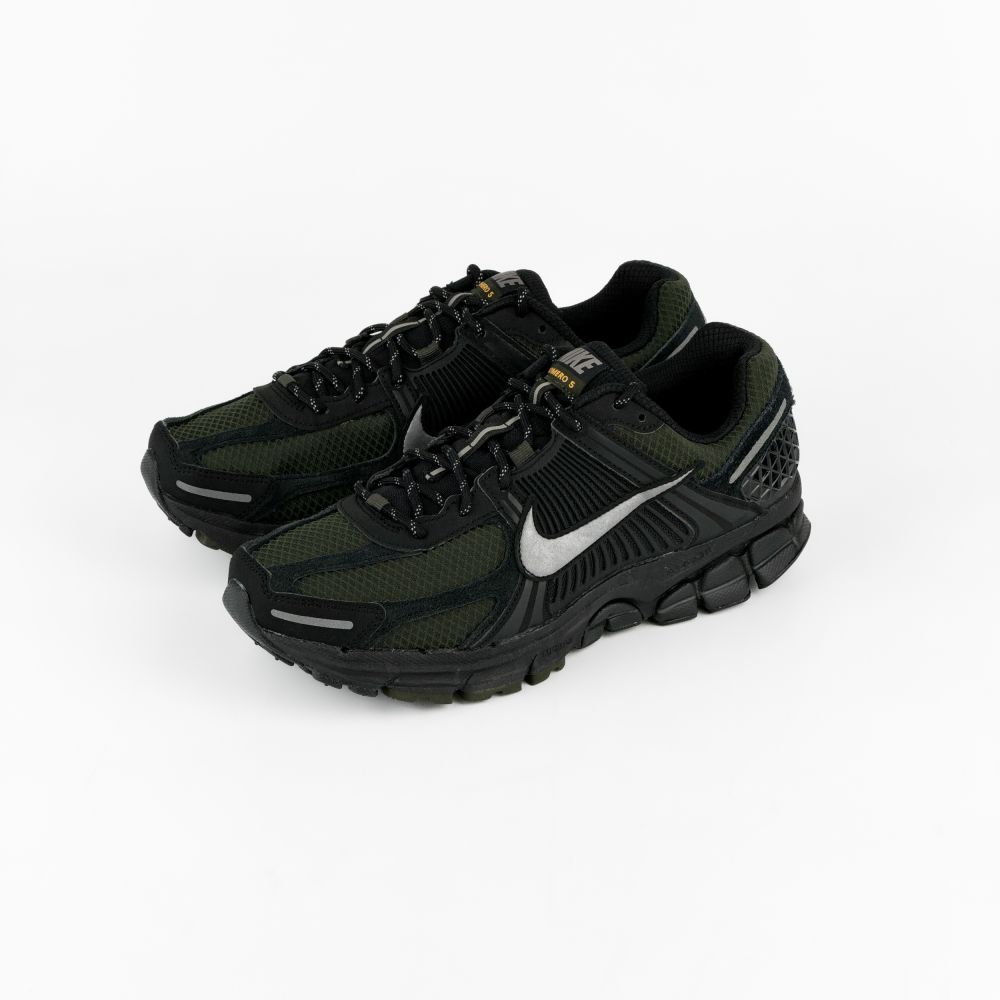 Кросівки чоловічі Nike Zoom Vomero 5 (HV2527-001)