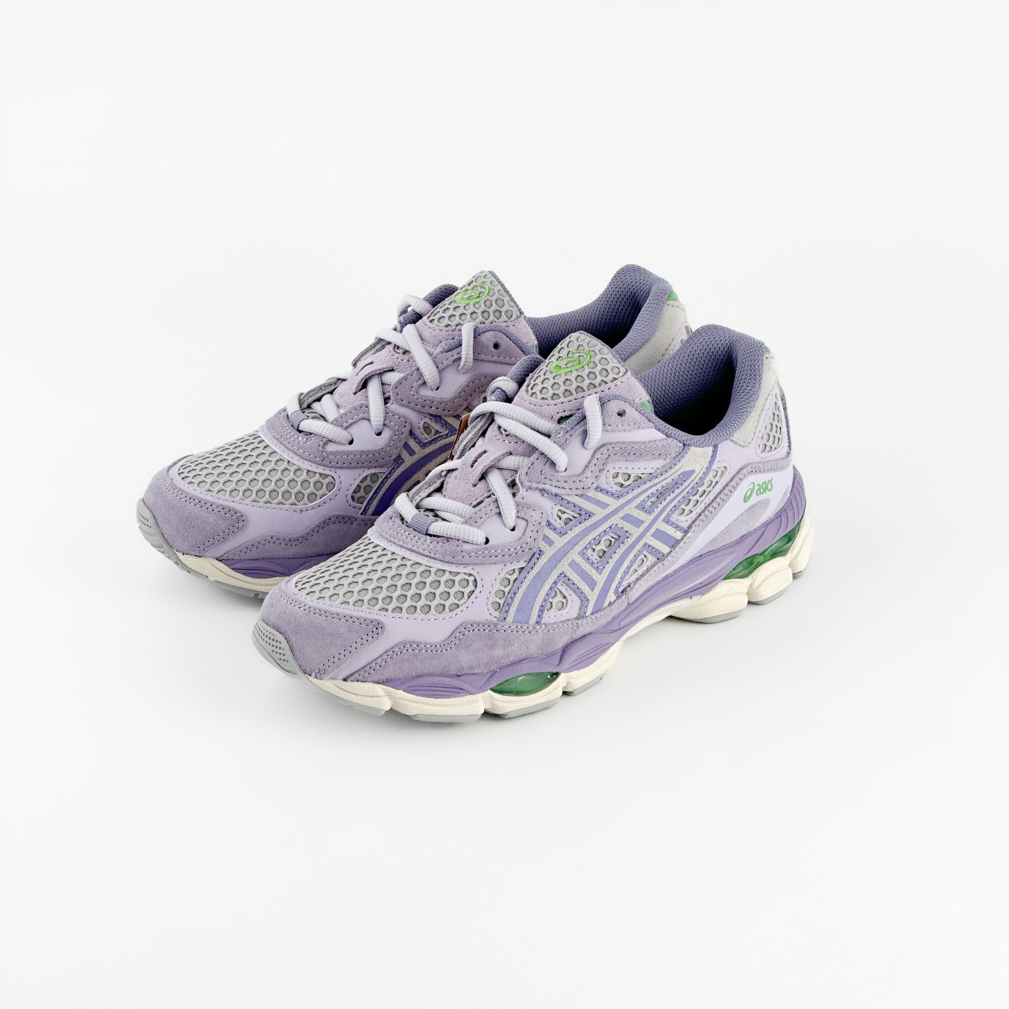 Кросівки жіночі Asics Gel Nyc (1203A372-021)
