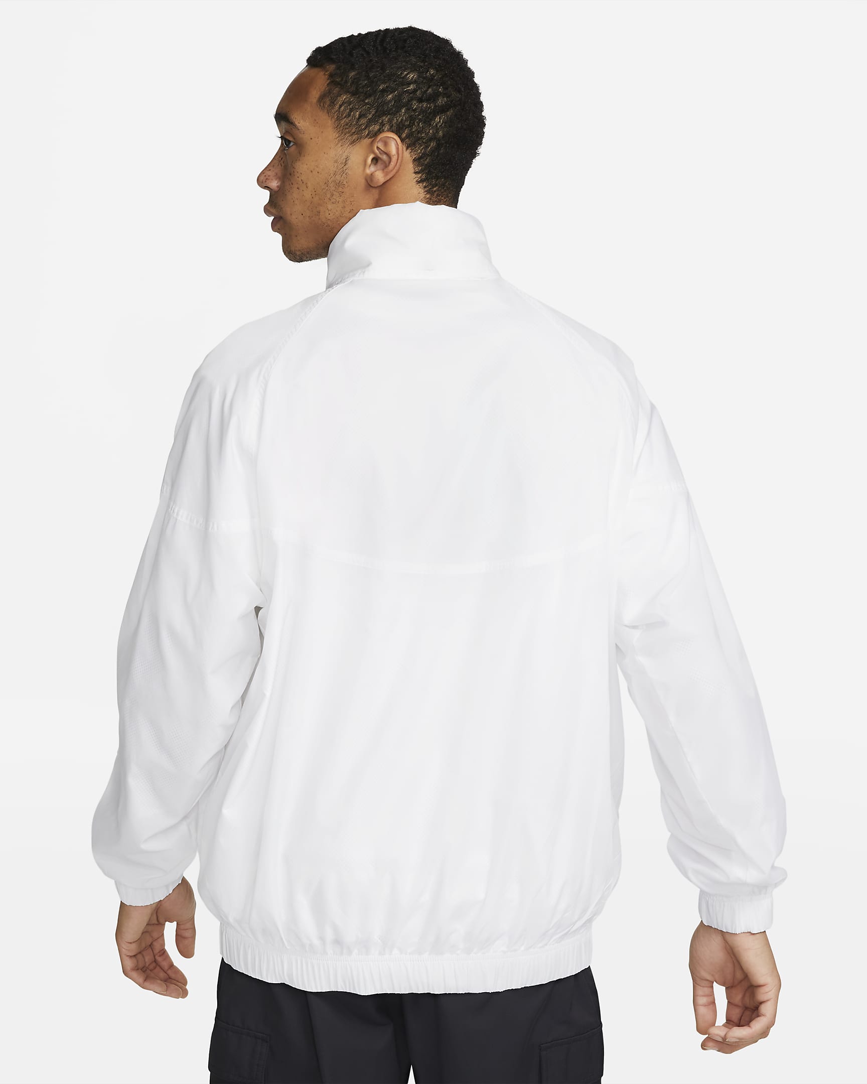 Вітровка чоловіча Nike Sportswear Windrunner Men's Unlined Woven (DQ4910-100)