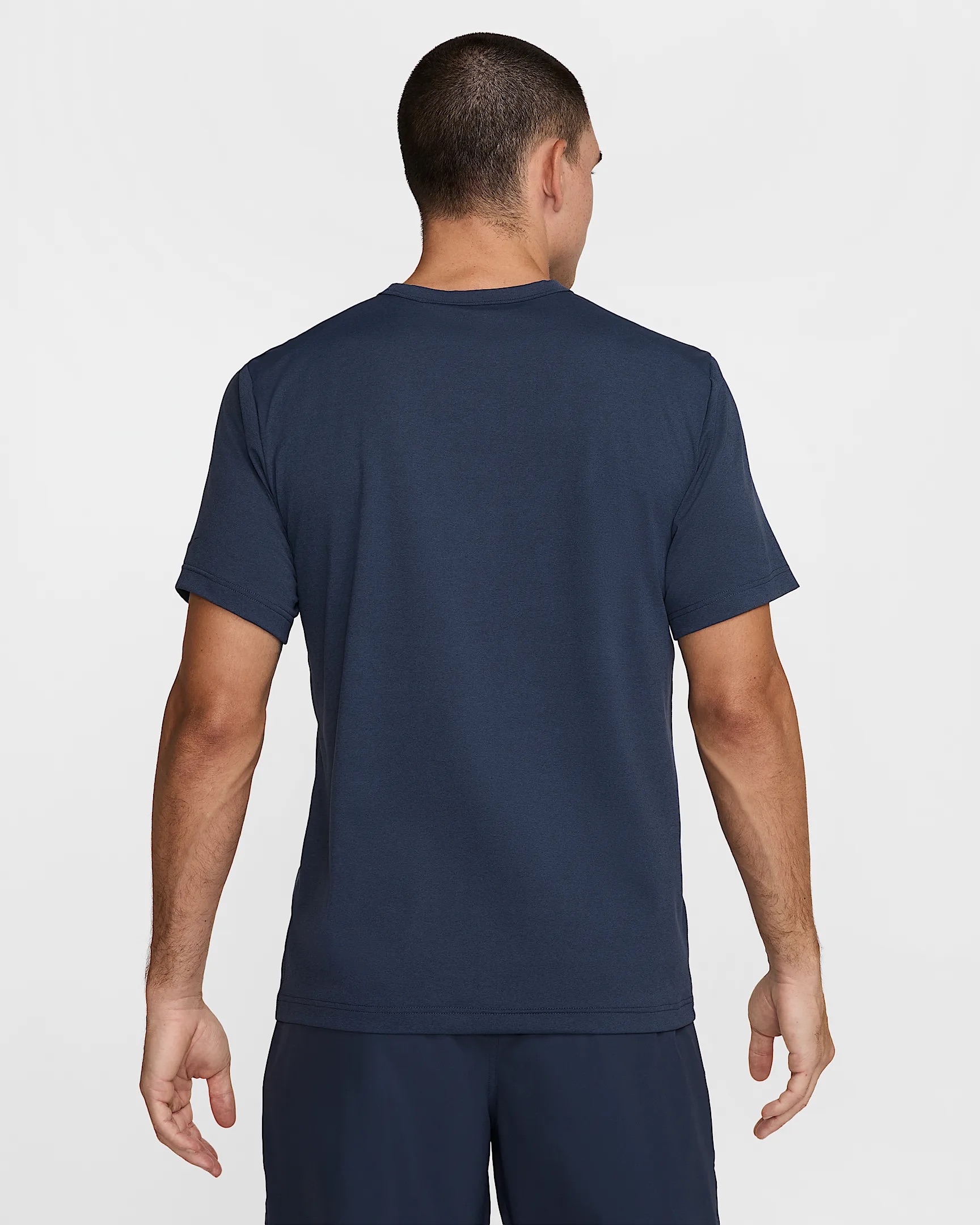 Футболка чоловіча Nike Mens Hyverse Dri-Fit (HJ3074-437)