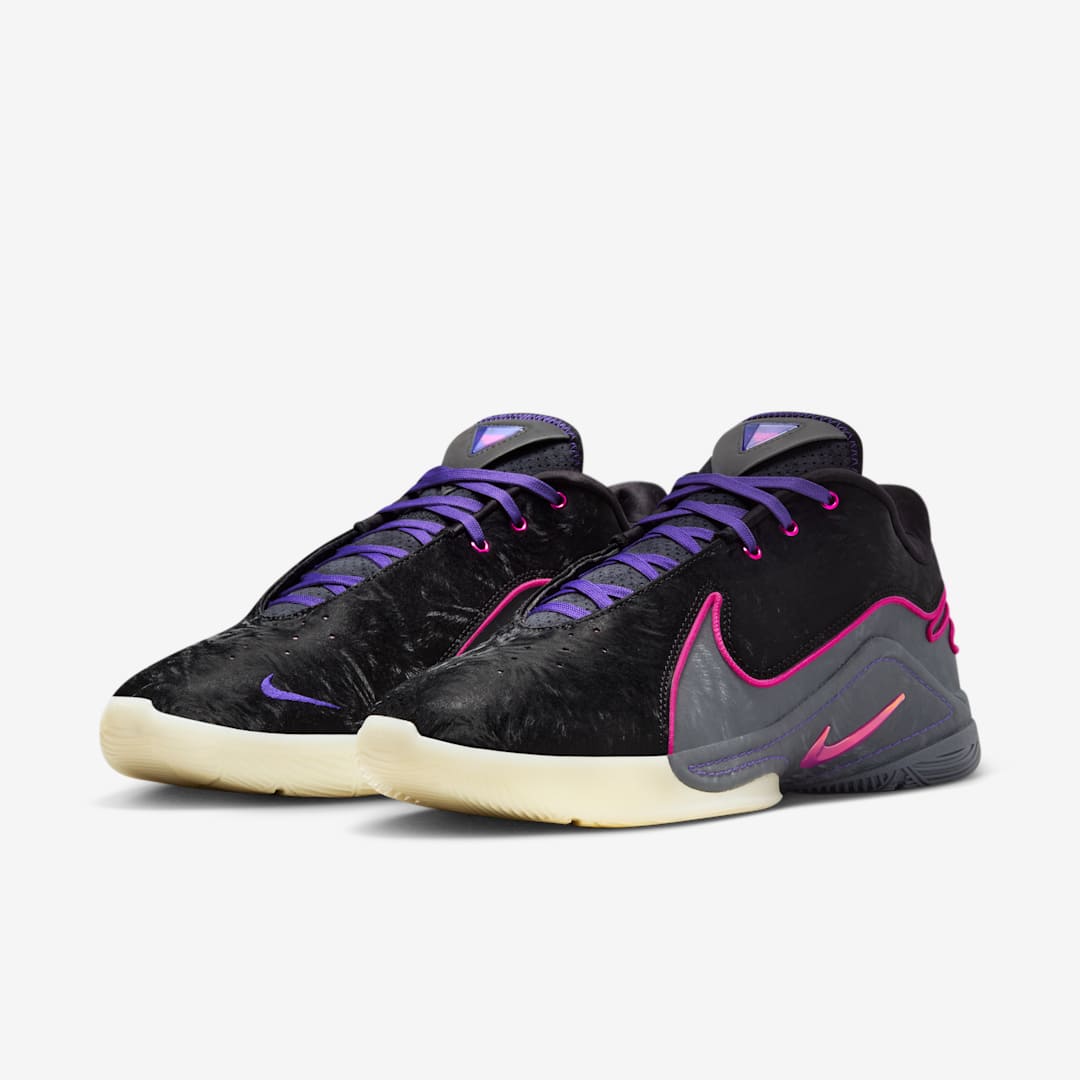 Кросівки чоловічі Nike Lebron Xxii (FZ1094-001)