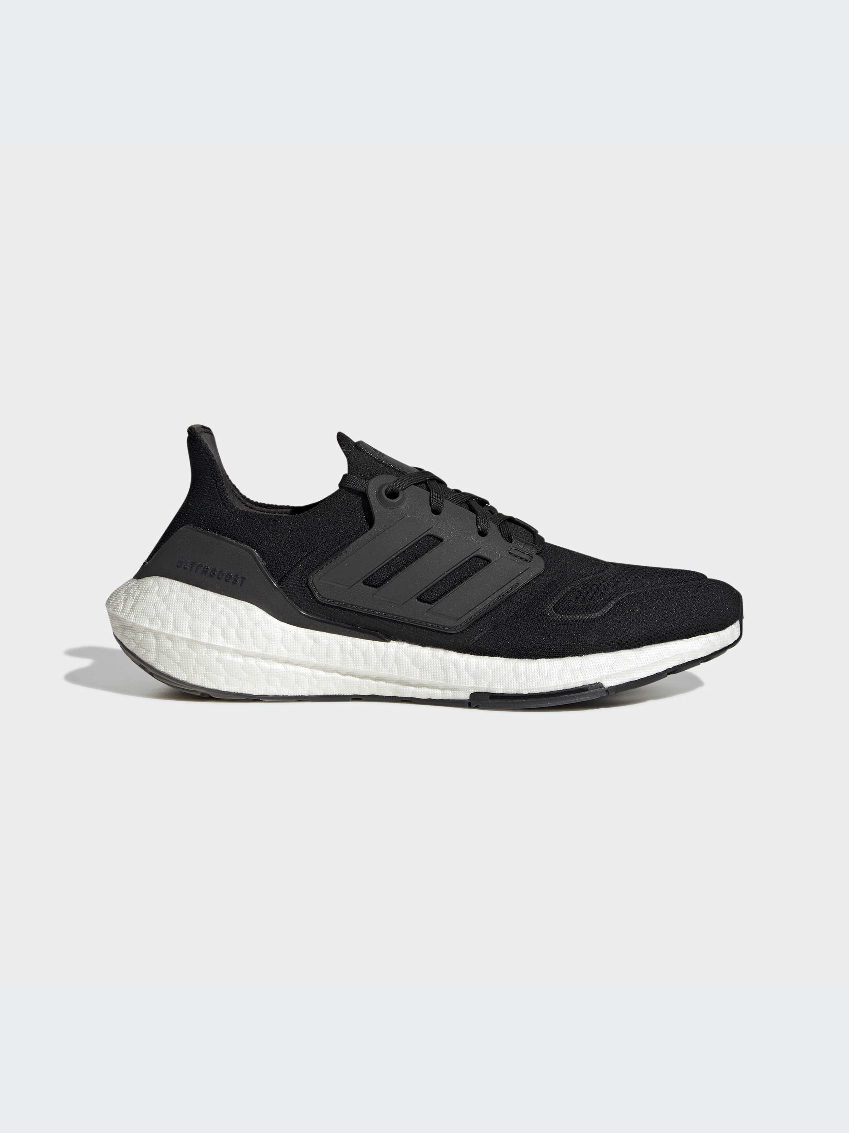 Кросівки для бігу чоловічі Adidas Ultraboost 22 (GX3062)